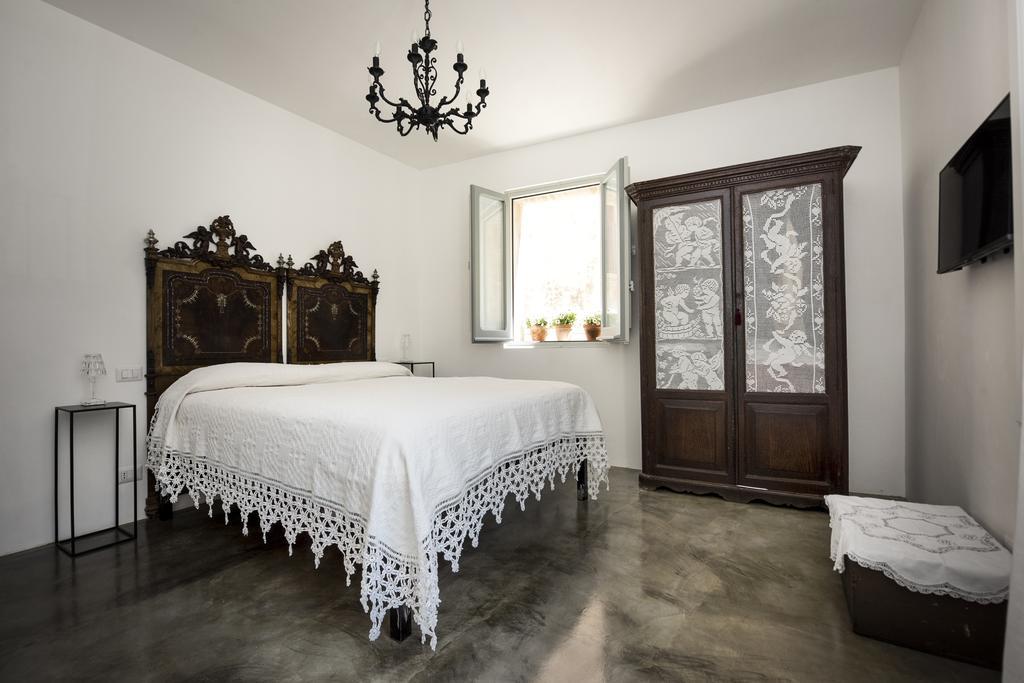 Sanbartolomeo Casa & Putia Bed & Breakfast ชิคลี ภายนอก รูปภาพ